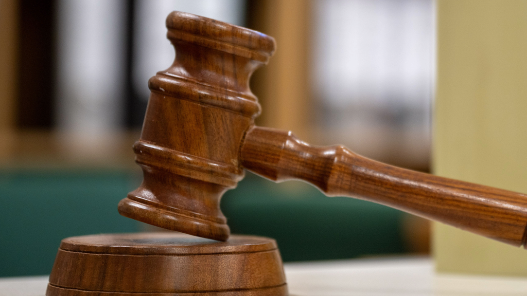 Judge sets bail at $200,000 for sex offender accused of posing as teen at Maple Grove school — WCCO / CBS Minnesota, Pearland Schools news