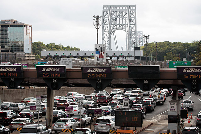 Fatal motorcycle crash closes upper lanes to NY on George Washington Bridge — Gothamist, Pearland Community news