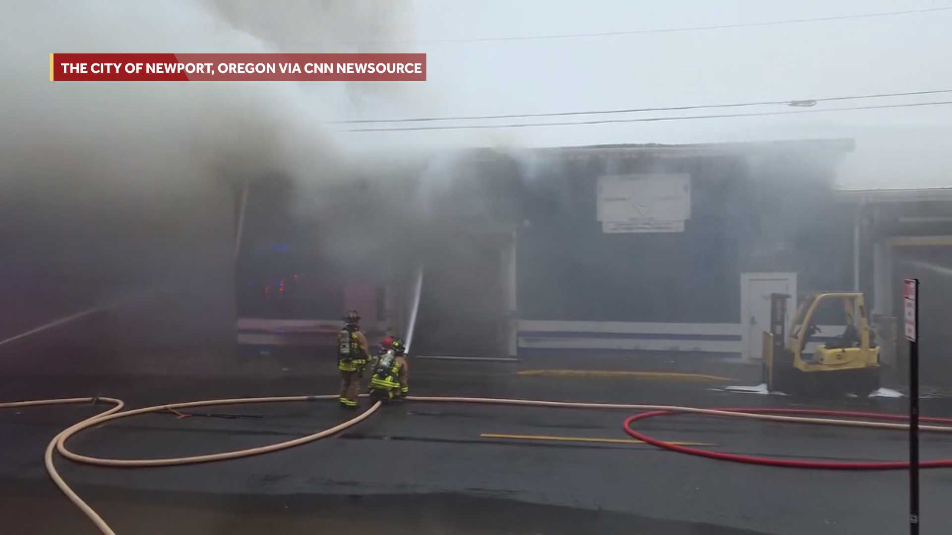 Possible ammonia contamination prompts evacuations after Oregon seafood plant fire, officials say — WESH 2 Orlando, Pearland Schools news