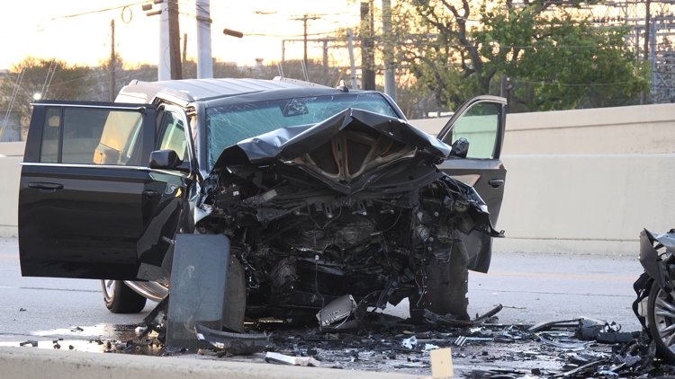 Deadly wrong-way crash shuts down South Loop near Highway 288 — KHOU 11 (Houston), Pearland Community news